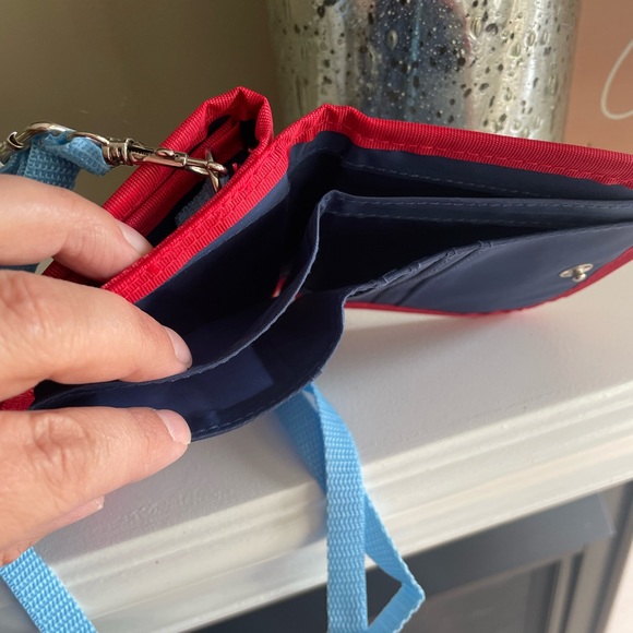 New Disney Winnie the Pooh Vintage Crossbody Wallet and mini purse - Picture 5 of 5